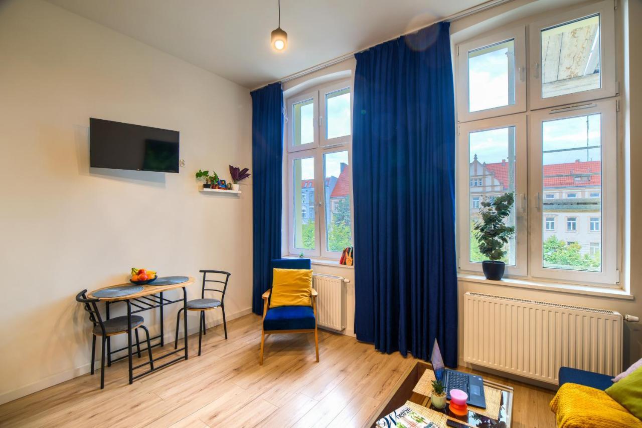 Апартаменты Tiny Studio City Centre / Mala Kawalerka Щецин Экстерьер фото